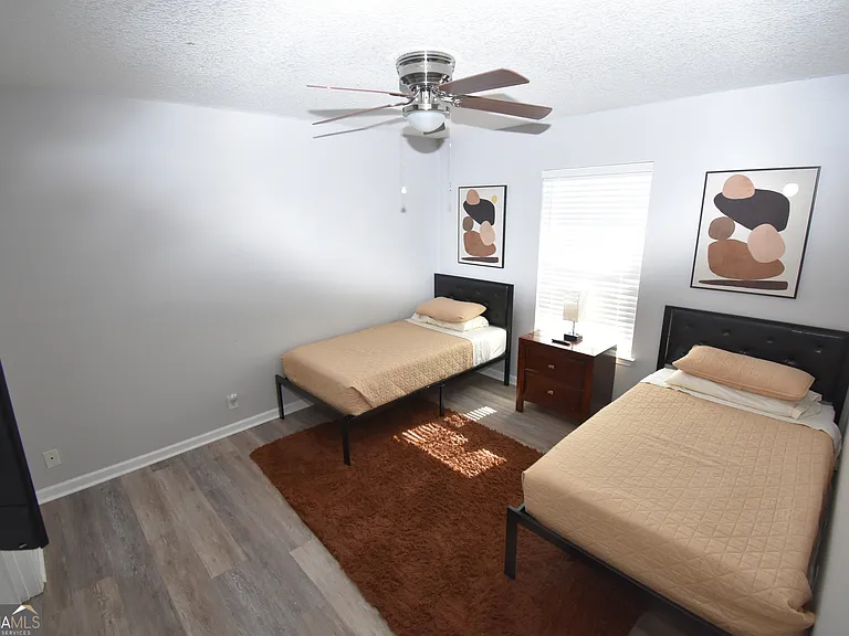 218 S Lake Forest Dr — Photo 10