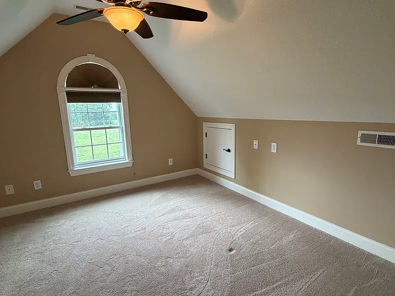 584 A Petty Rd — Photo 18