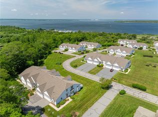 281 Rolling Hill Rd, Portsmouth, RI 02871