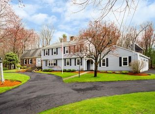 114 Pilgrim Dr, Holden, MA 01520