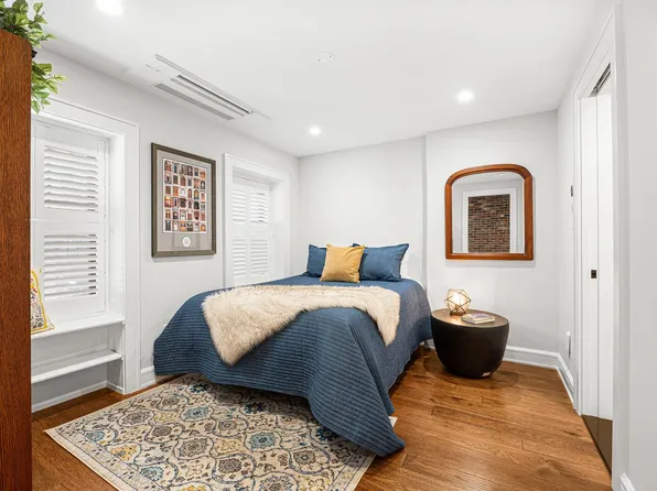 944 Bloomfield Street image 24 of 37