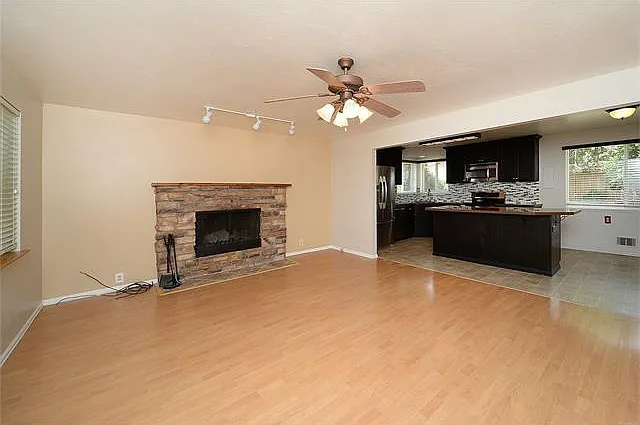 6527 Otis St — Photo 5