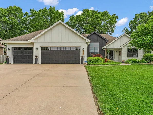 4331 SE 24th Ct, Tecumseh, KS 66542