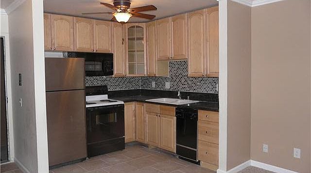 2nd image of 4368 Temecula St Unit 201