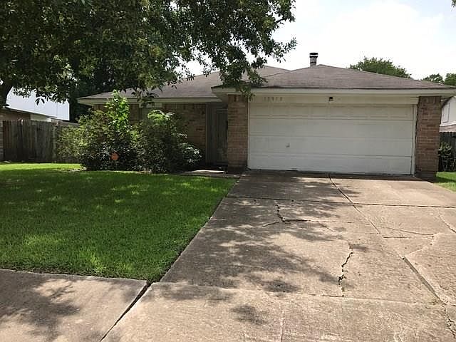 1st image of 15910 Bazelbriar Ln
