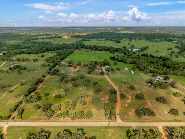 1080 League Line Rd, Paige, TX 78659