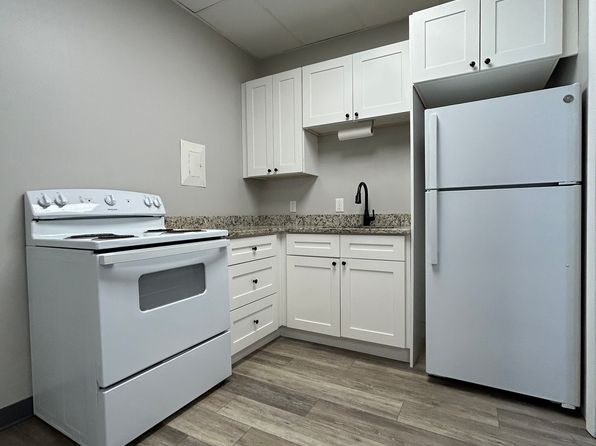 32 Chestnut St APT 15