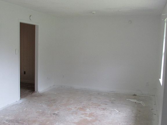 2nd image of 1205 Ponderosa Dr