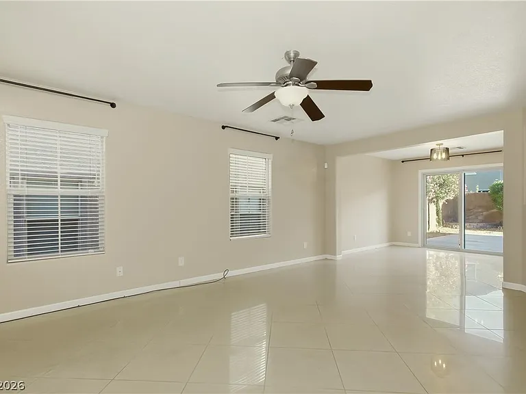 10847 Iona Island Ave — Photo 9