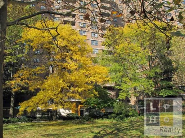 212 East Broadway image 1 of 7