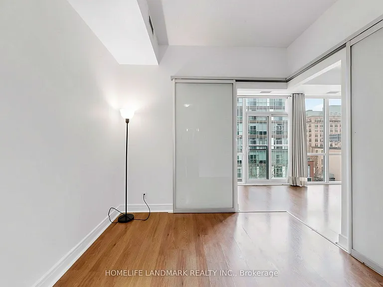 112 George St S #S508 — Photo 27