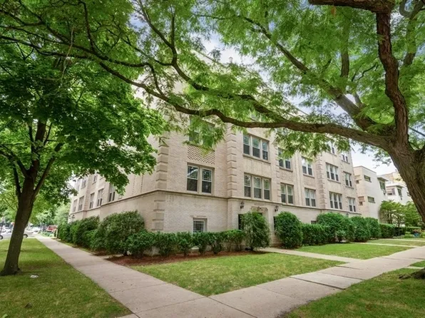 120 Elmwood Ave #1, Evanston, IL 60202