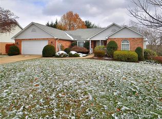 30 Country Farm Ln, Harrison City, PA 15636