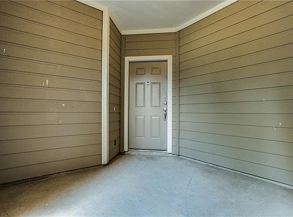 3rd image of 3009 Woodmill Dr