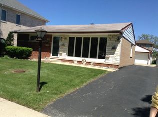 8333 N Odell Ave, Niles, IL