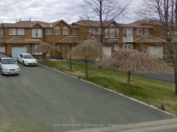 518 Galaxy Ct, Mississauga, ON L5R 2R2