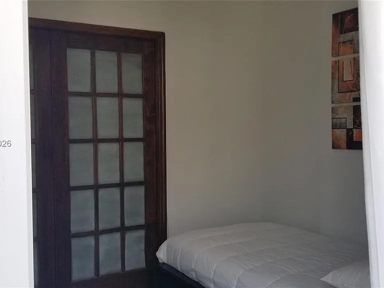 5401 Collins Ave #311 — Photo 22