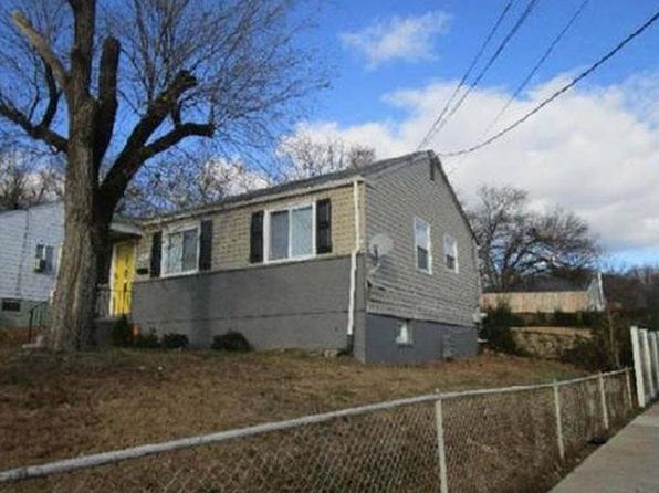 5405 Morton Pl, Riverdale, MD 20737