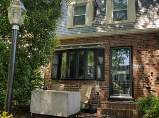 4765 21st Rd N, Arlington, VA 22207