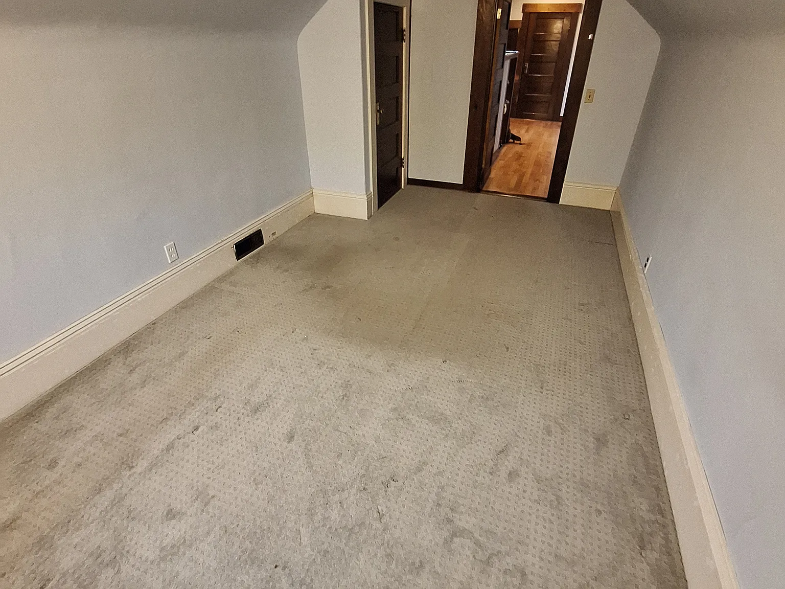 4 bed, 1990 sqft, $1,150 — Photo 3