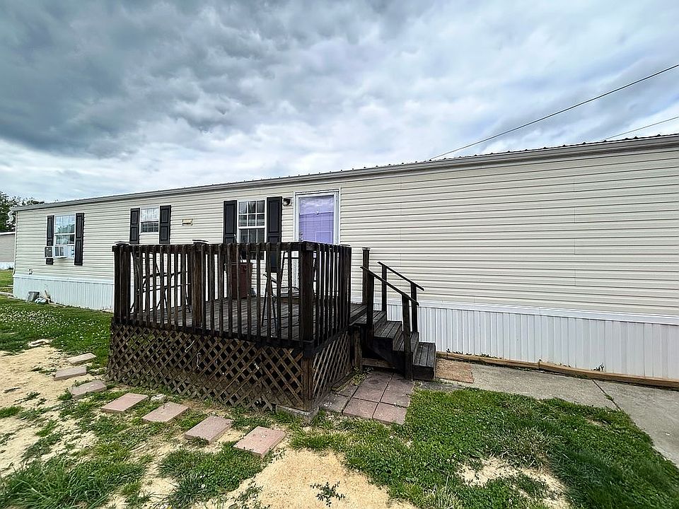 1st image of 14 Logan Dr