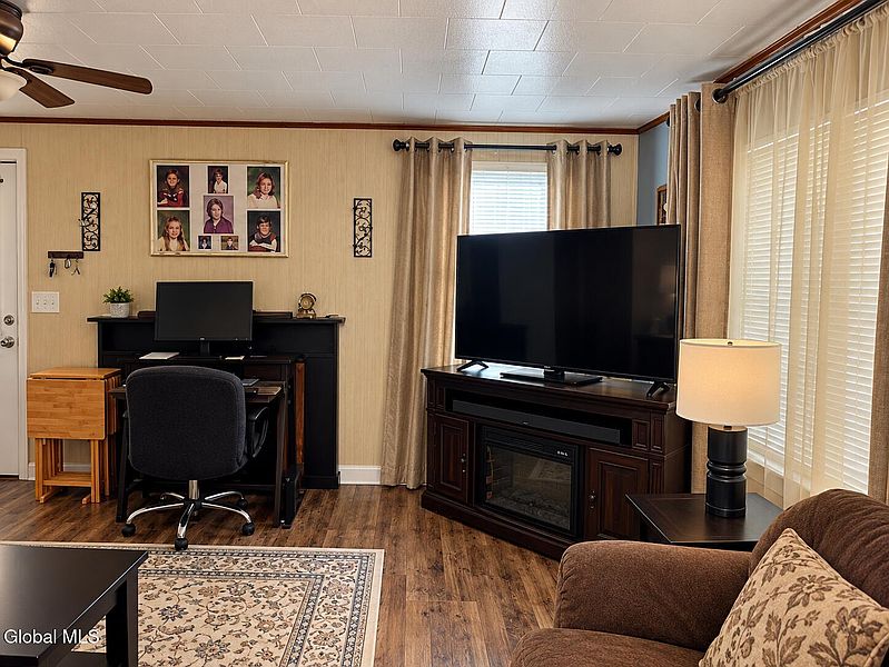 5th image of 1136 Dix Avenue