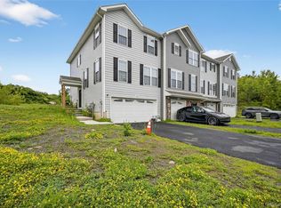 501 Iron Forge Ln, New Windsor, NY 12553