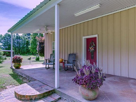 2nd image of 4020 Pasley Ln