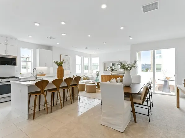 2710 Everly Dr, San Diego, CA 92108