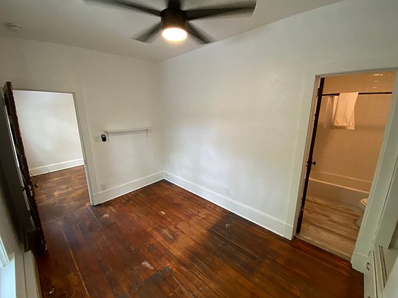 5th image of 422 N Yellowstone St #4