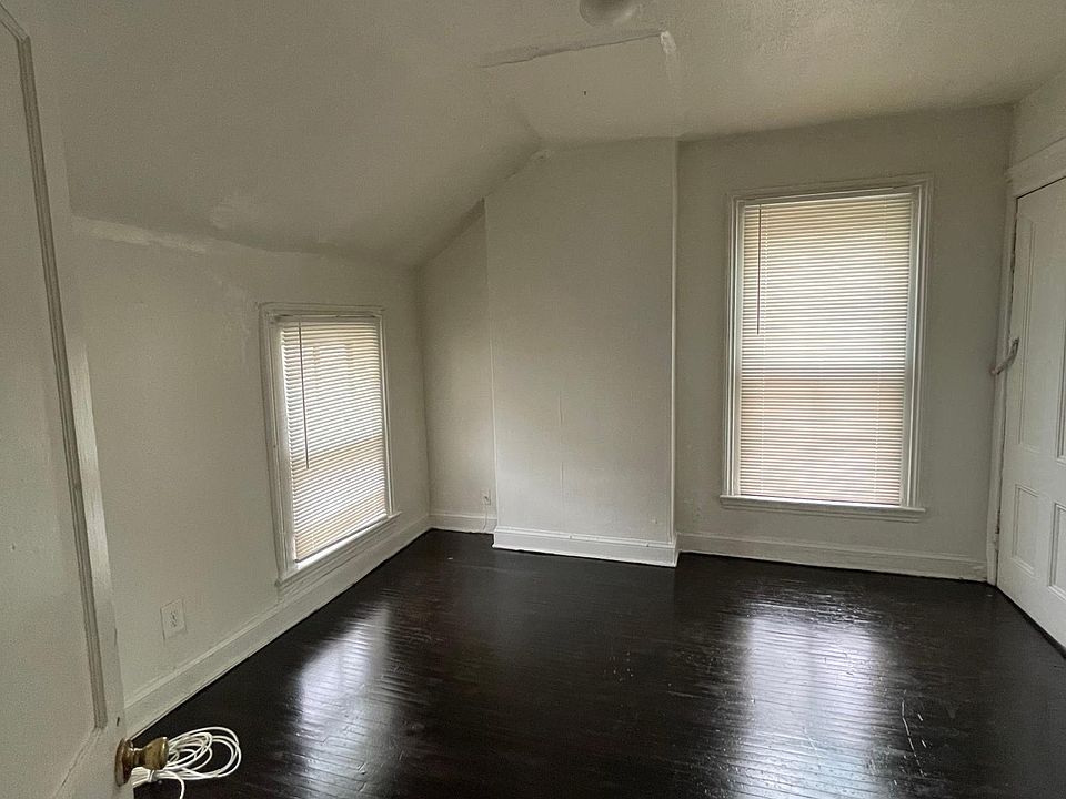 2nd image of 48 Park Ave #4
