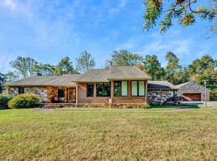 3552 Catawba Valley Dr, Salem, VA 24153