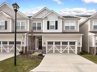 103 Bell Tower Ct, Chagrin Falls, OH 44022