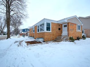 8300 Ridgeway Ave, Skokie, IL 60076