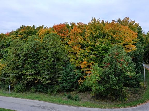 2nd image of Bay Valley Dr