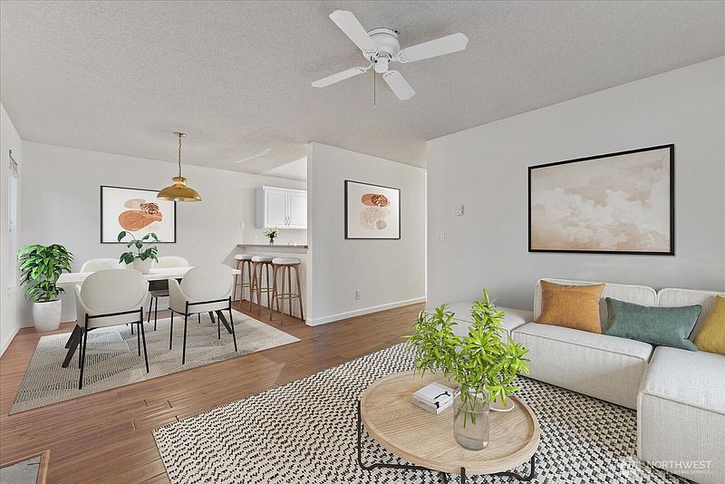 3rd image of 11815 93rd Lane NE #203