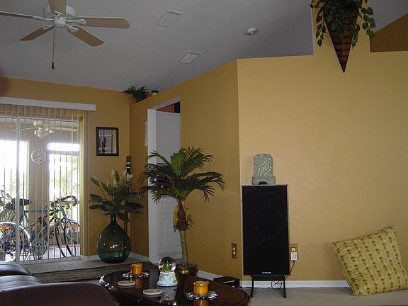 3 Pocket sliders to Lanai