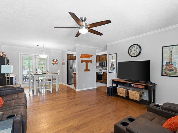 5th image of 578 Briarwood Dr