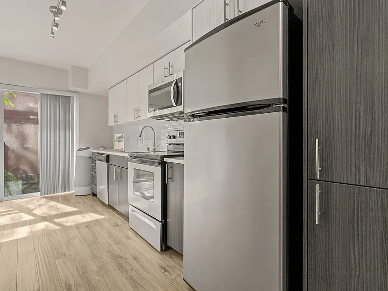 Contour Apartments — Photo 140
