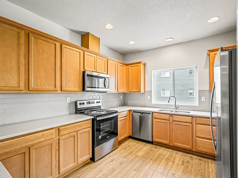 5603 SE 119th Ave — Photo 8