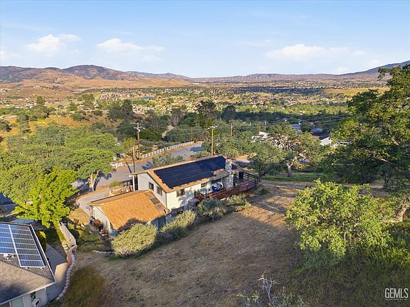 3rd image of 21704 Quail Springs Rd