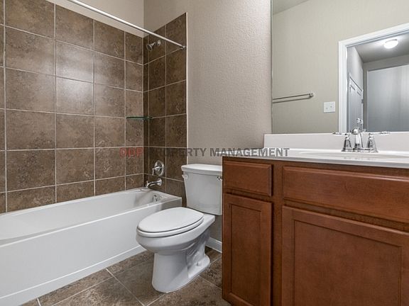 2nd image of 817 Dunford Dr