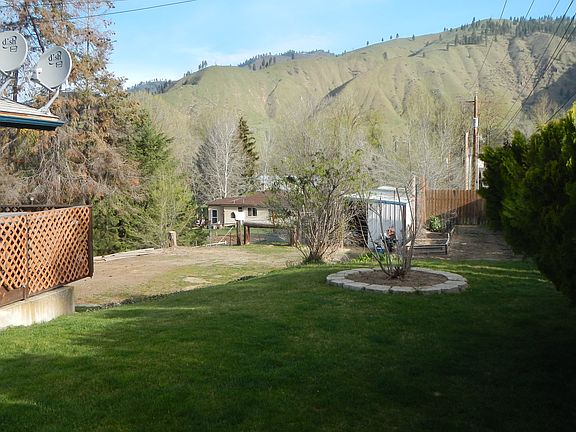 5th image of 411 Pioneer Ave