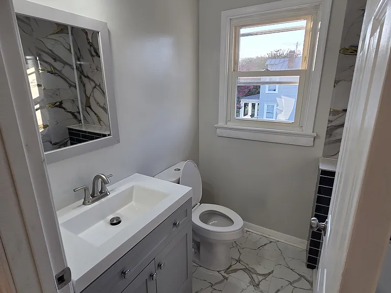 631 Hamilton Ave #C — Photo 9