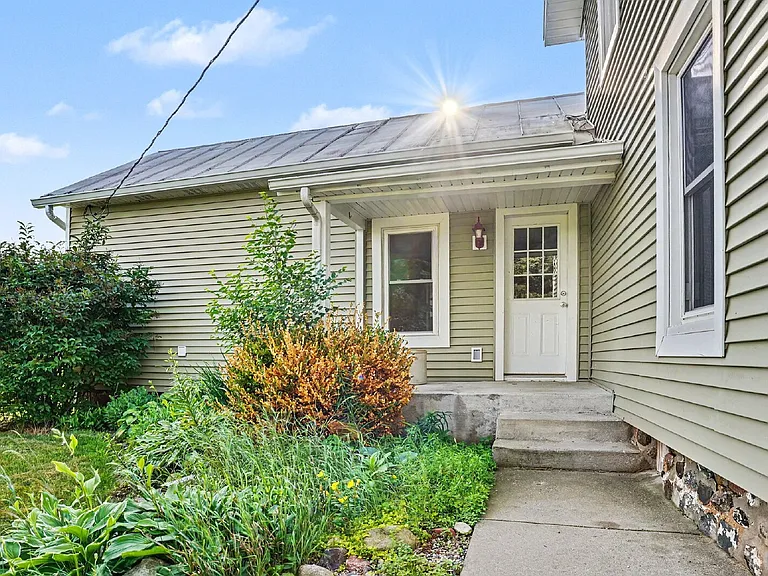 5749 Upton Rd — Photo 4