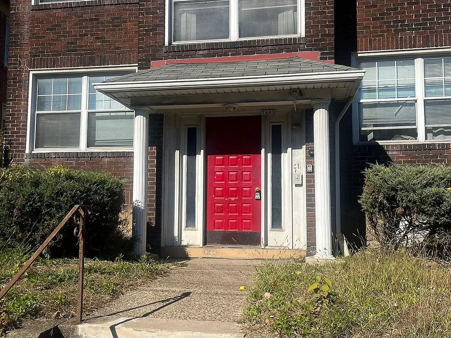 7403 Schoyer Ave — Photo 1