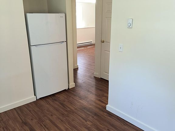 2nd image of 8 Renarl Ave APT 2
