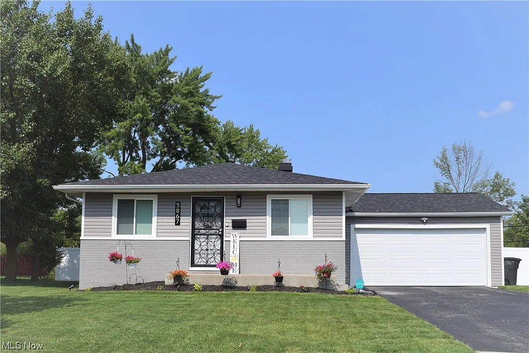 5867 Lehman Dr photo 1