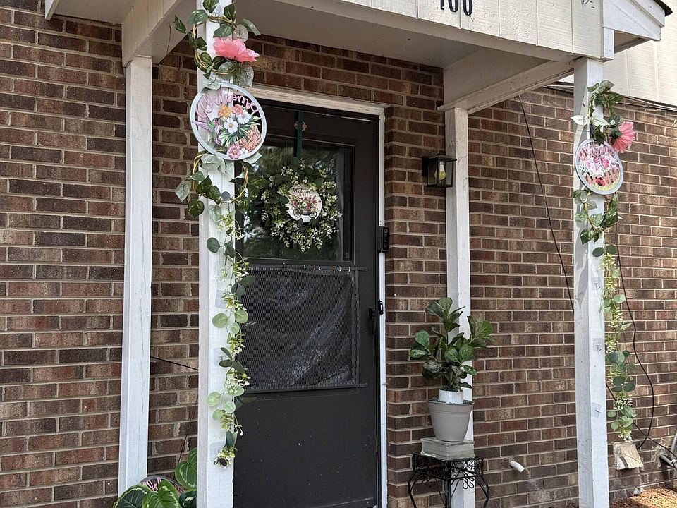 1st image of 100 Madrid Ct