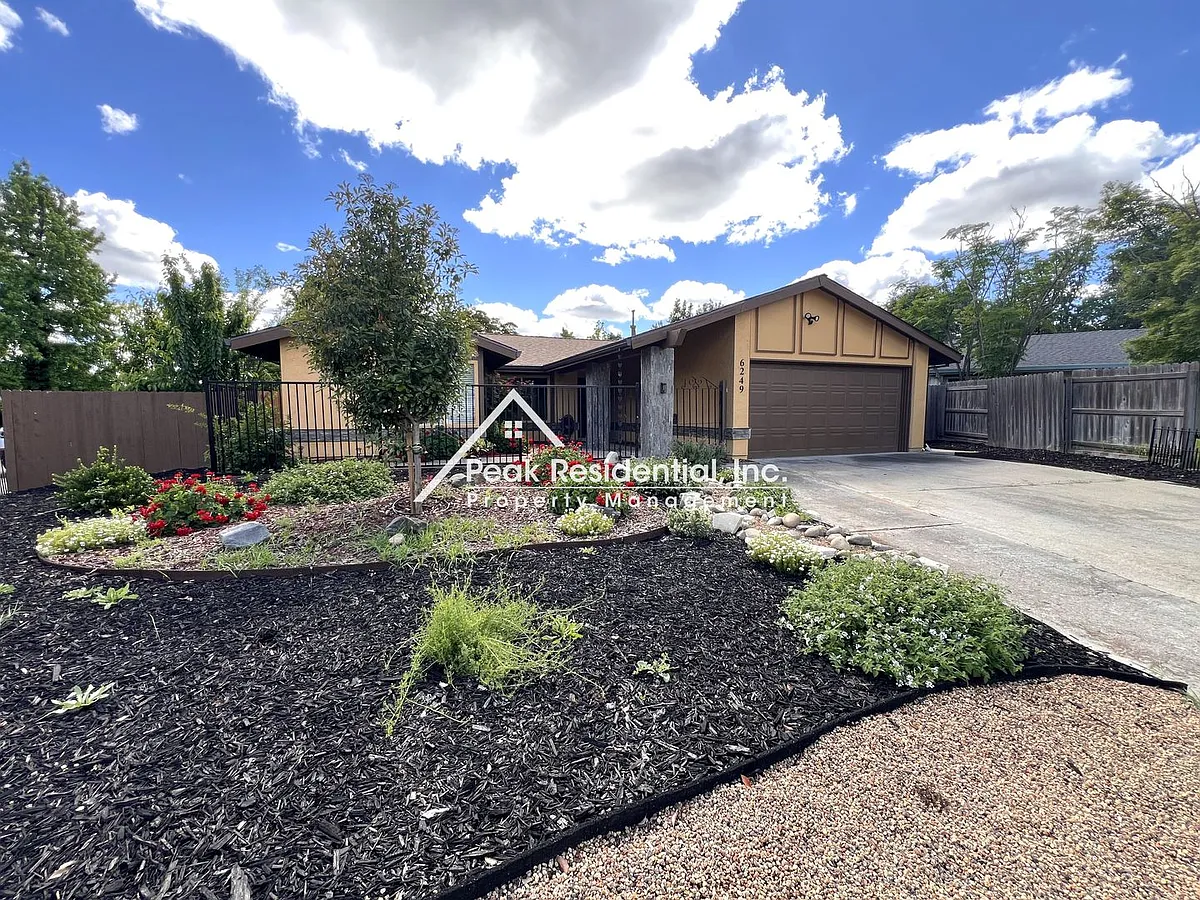 Building Photo - 6249 Sunmist Way